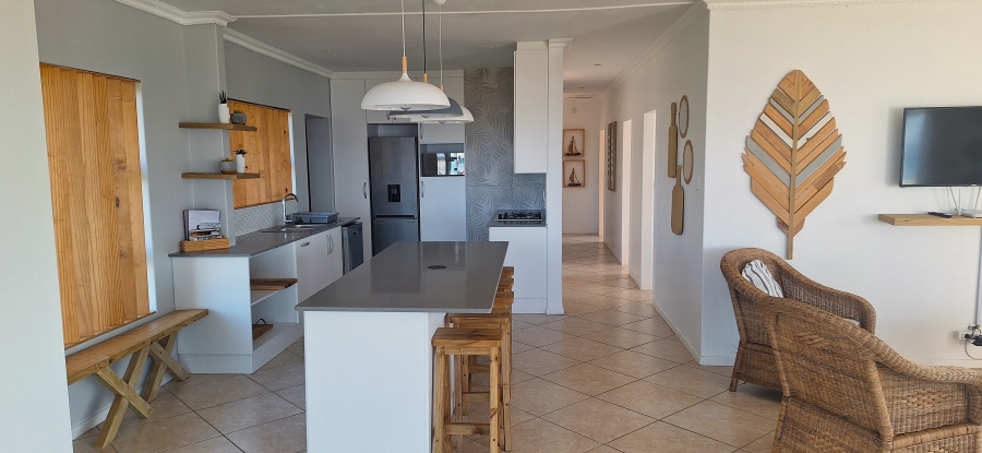 4 Bedroom Property for Sale in Boknesstrand Eastern Cape